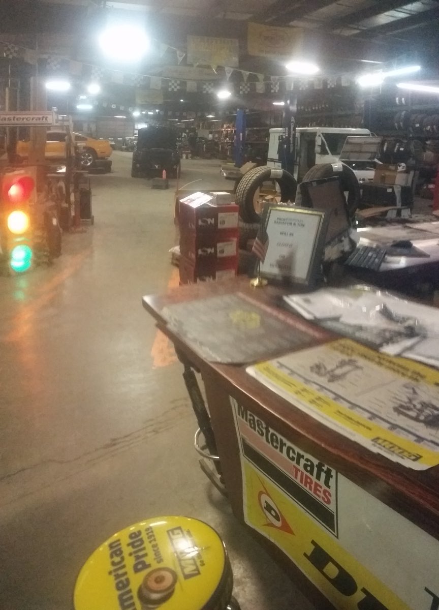 Professional Radiator & AC Services garage in Parkersburg, WV
